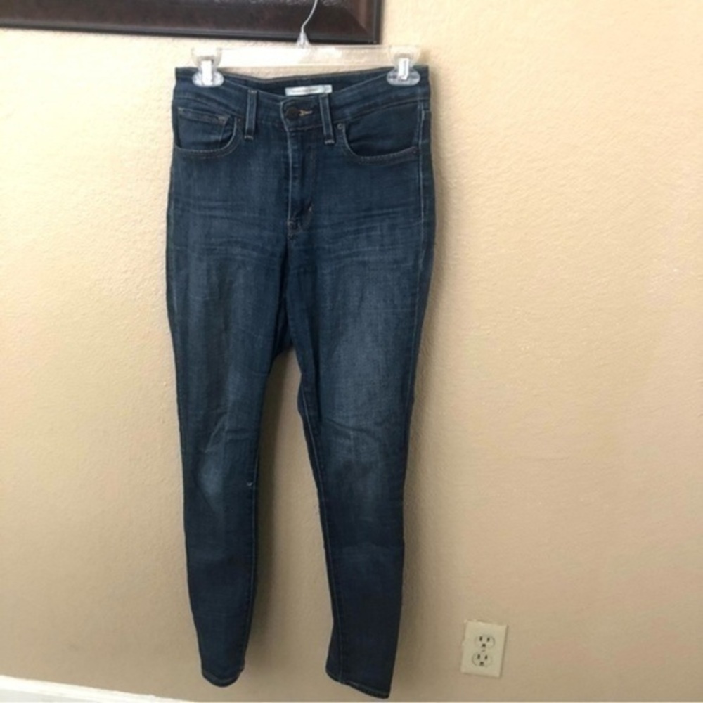 Levi’s 721 High Rose Skinny Jeans Size 27